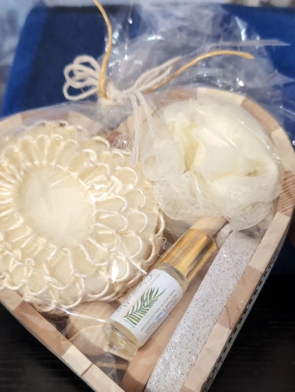 Cream Heart Spa Gift Set by